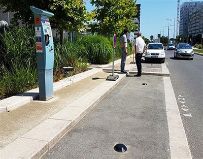 Geomagnetism And Handheld Devices Work Together To Optimize Roadside Parking