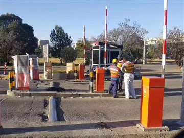 How To Choose An Excellent Parking Lot Manufacturer?